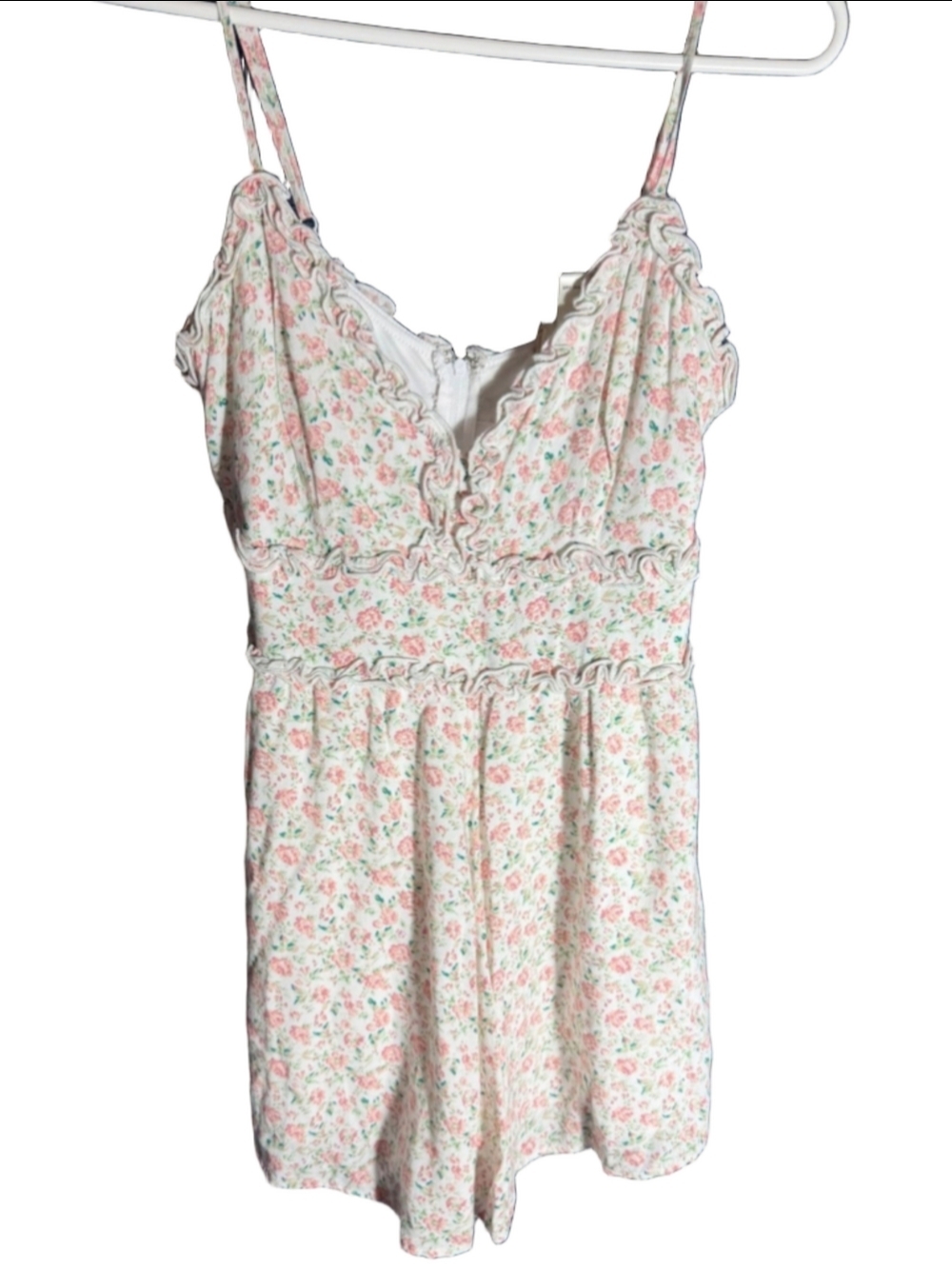 Women's Altar'd State Floral Romper L White and Pink cottagecore girlhoodcore